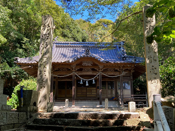 重道八幡宮